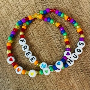 Free Mom Hugs Bracelets